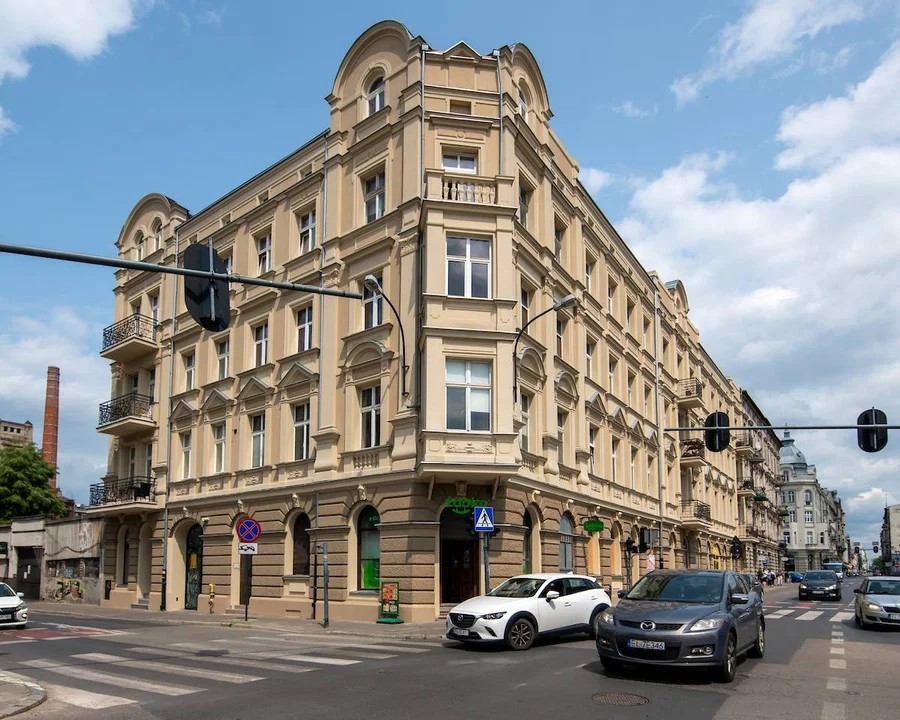 Ta kamienica przy zbiegu Struga i Wólczańskiej w Łodzi zachwyca po remoncie - foto UML.PL