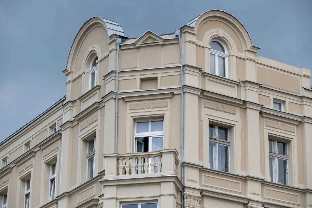 Ta kamienica przy zbiegu Struga i Wólczańskiej w Łodzi zachwyca po remoncie - foto UML.PL