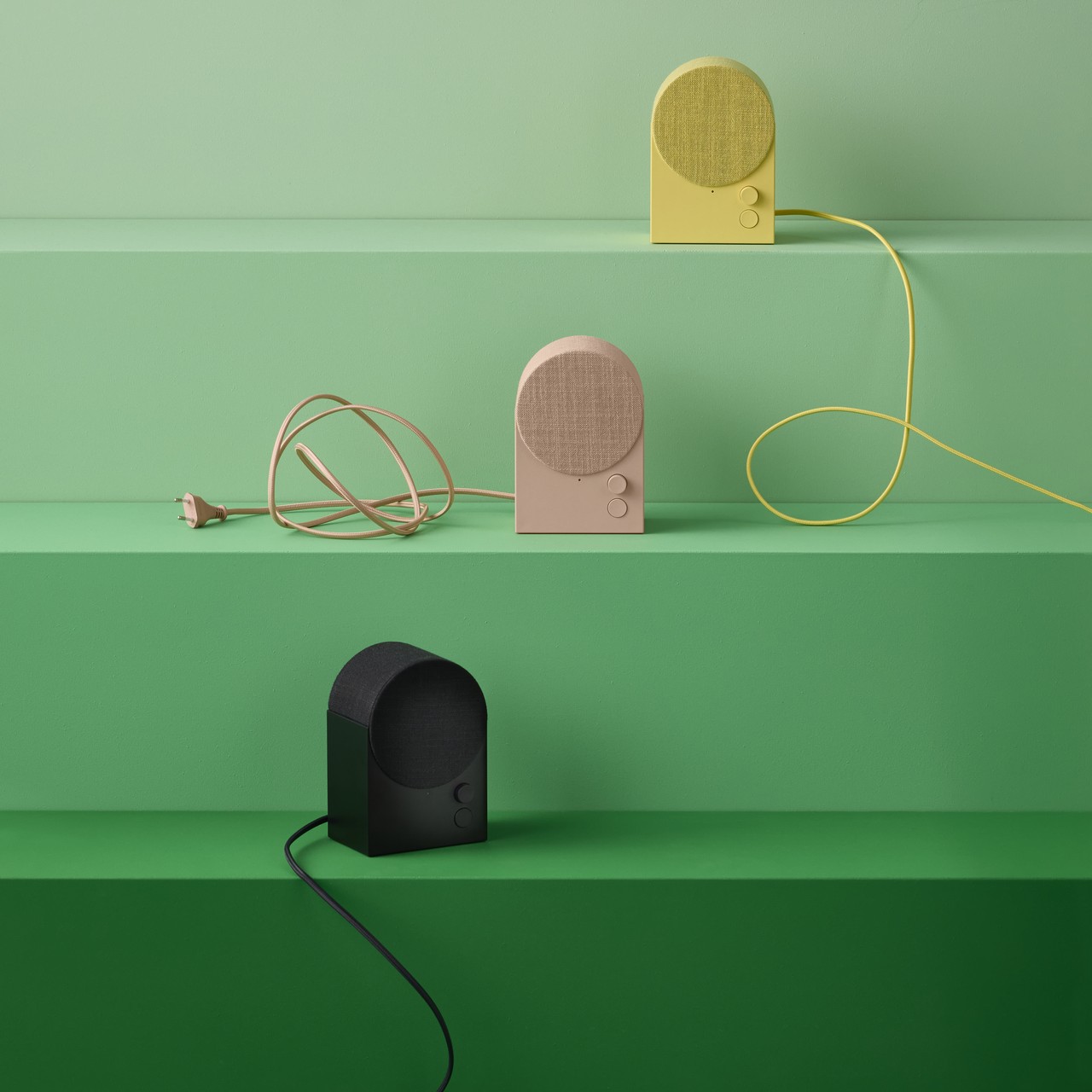 Stylowe głośniki w minimalistycznym, nowoczesnym designie.