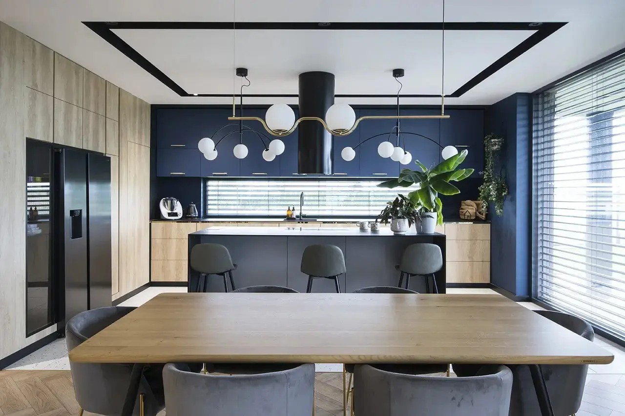 A house on a hill where the cat is a VIP! 150 m2 for a family with children