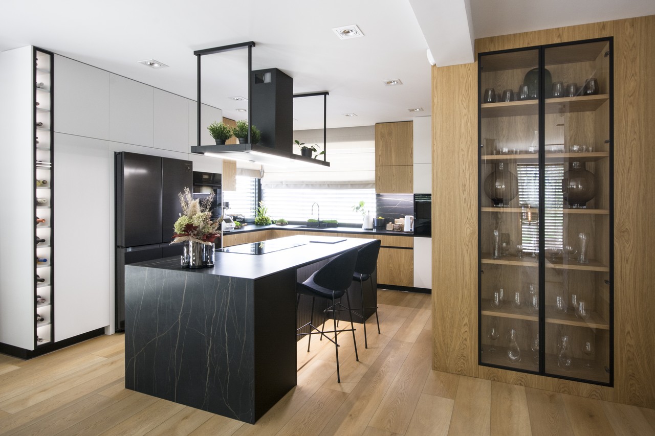 The interior, which was designed by Karolina Gorwa from the studio InSign Aranżacje