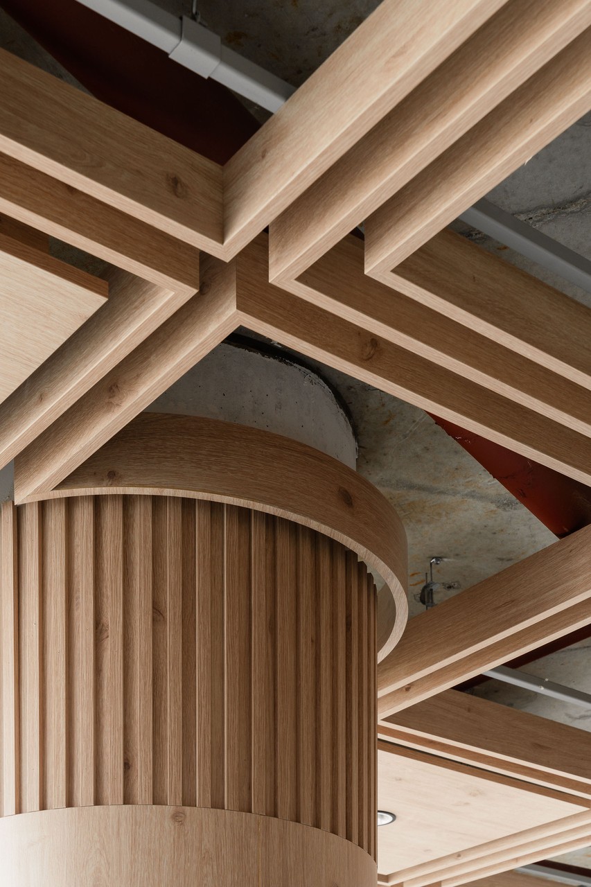 Nowoczesne drewniane detale w architekturze wnętrz.