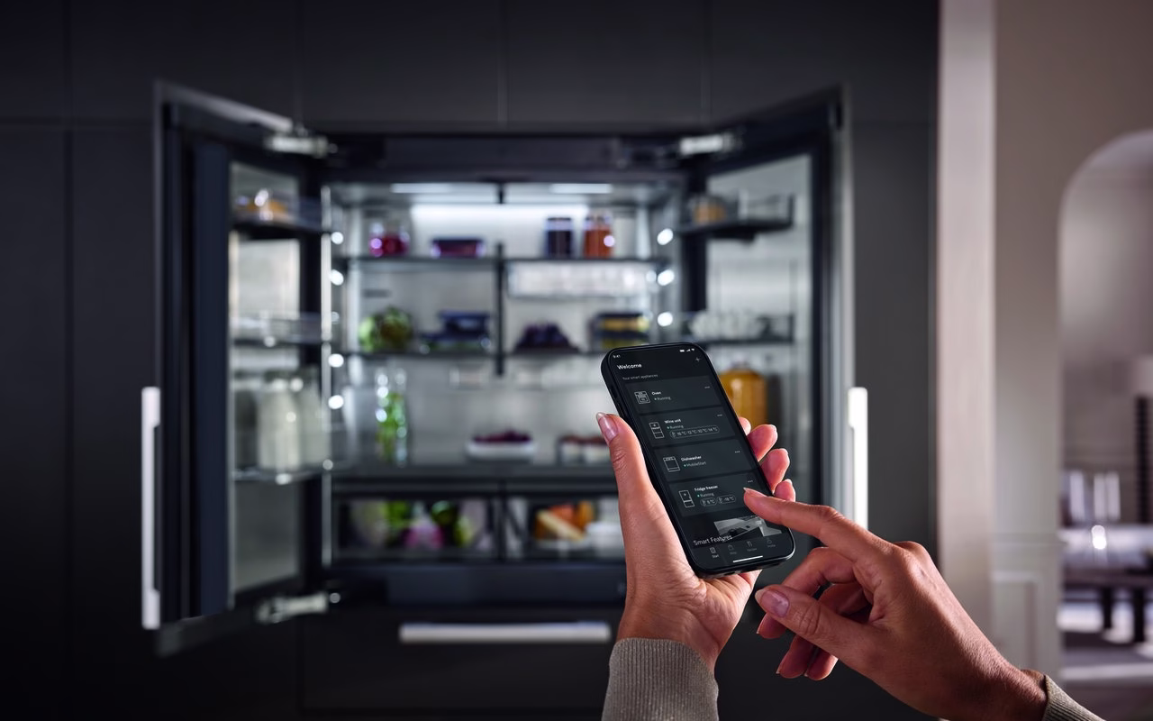 Smart lodówka sterowana aplikacją mobilną.